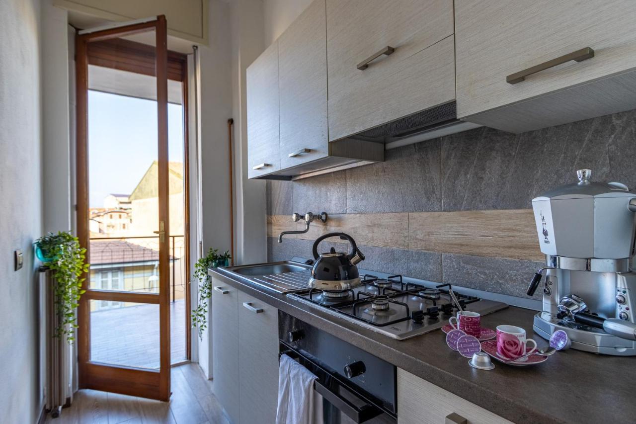 Blue Wave Apartment Arona - Lago Maggiore Ngoại thất bức ảnh