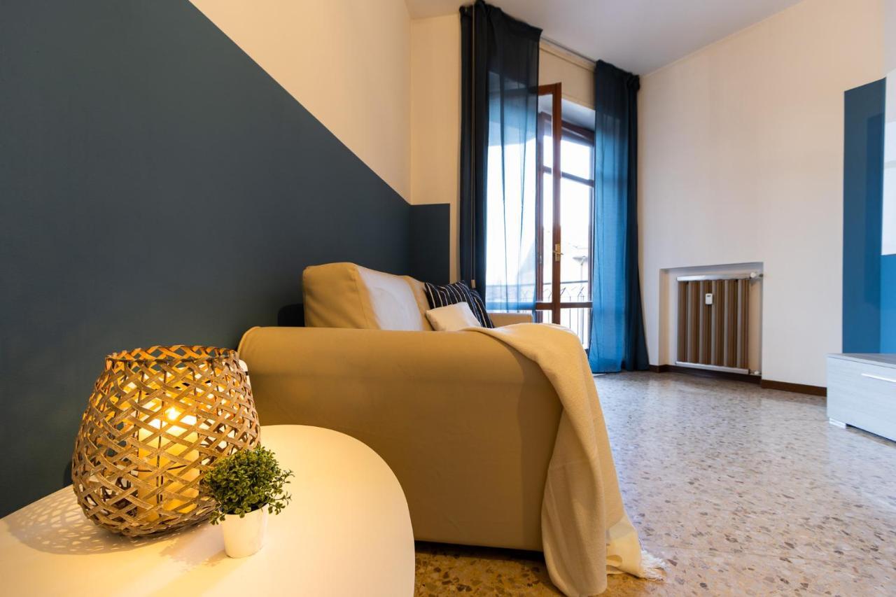 Blue Wave Apartment Arona - Lago Maggiore Ngoại thất bức ảnh