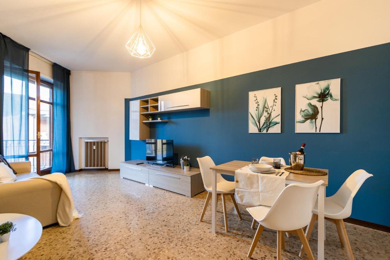 Blue Wave Apartment Arona - Lago Maggiore Ngoại thất bức ảnh