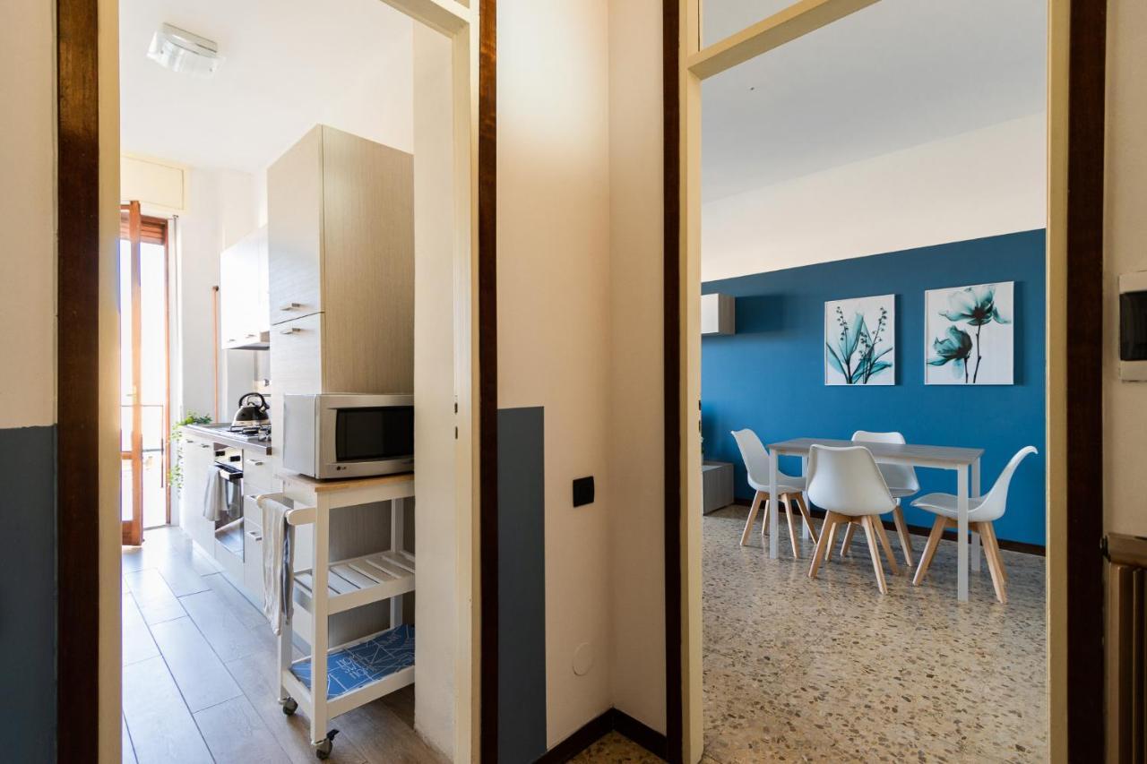 Blue Wave Apartment Arona - Lago Maggiore Ngoại thất bức ảnh